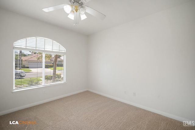 1805 Angers Court, Bakersfield, CA 93311