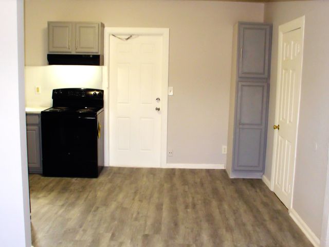 241 W 27th Street, Riviera Beach, FL 33404