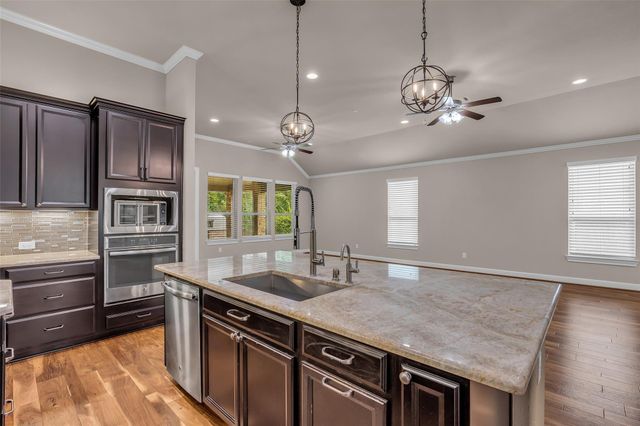 134 Verbena Way, Montgomery, TX 77316