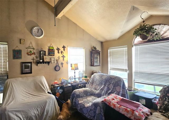 7573 W Bernard Road, Hungerford, TX 77435