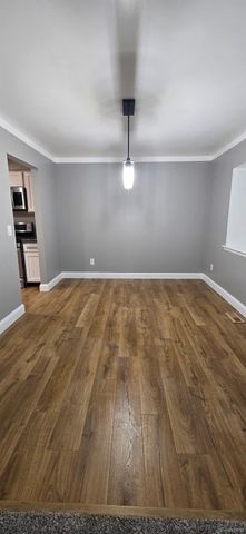 18388 Stamford Street, Livonia, MI 48152