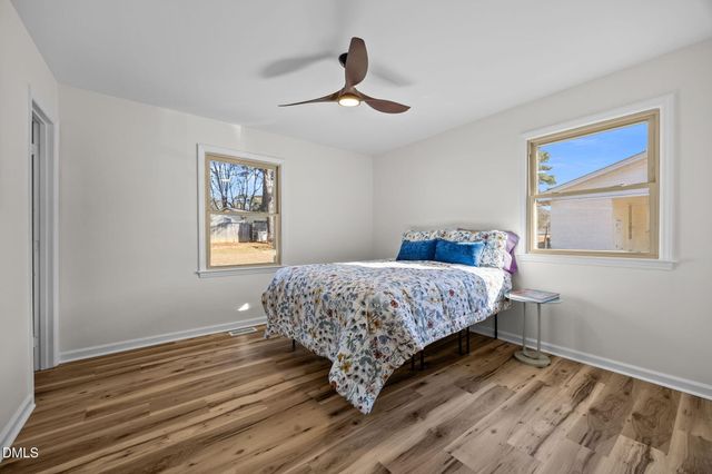 602 Wedgewood Avenue, Zebulon, NC 27597