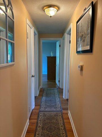 65 Brookside Circle, Springfield, MA 01129