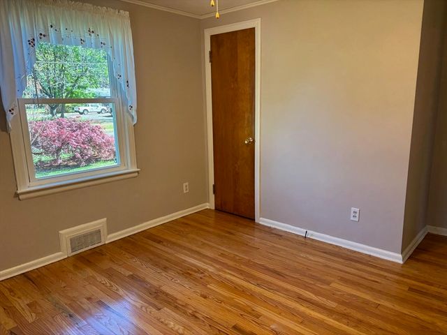 65 Brookside Circle, Springfield, MA 01129