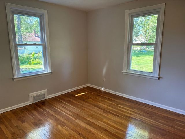 65 Brookside Circle, Springfield, MA 01129