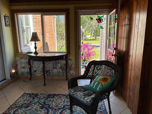 65 Brookside Circle, Springfield, MA 01129