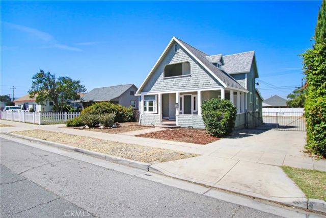1143 Orange, Redlands, CA 92374