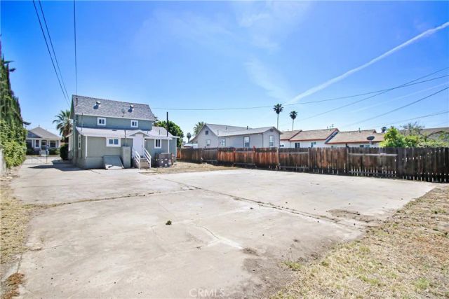 1143 Orange, Redlands, CA 92374