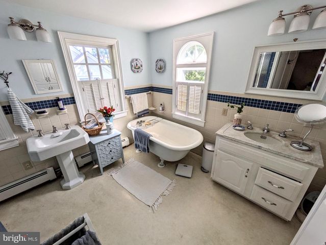 1731 HOWELL RD, Easton, PA 18040