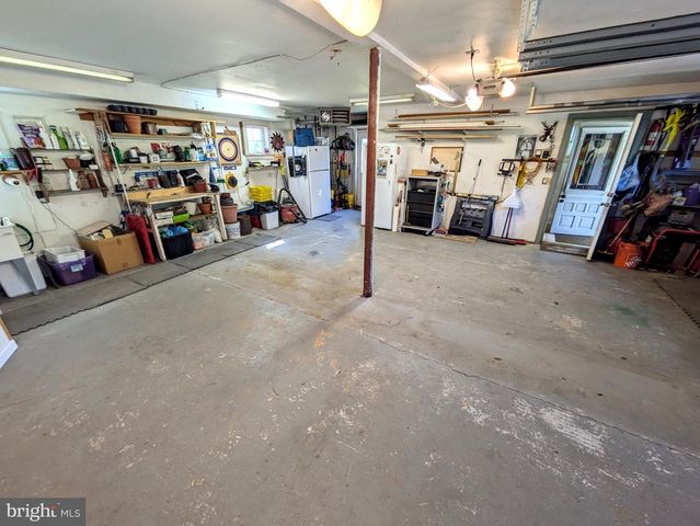 1731 HOWELL RD, Easton, PA 18040