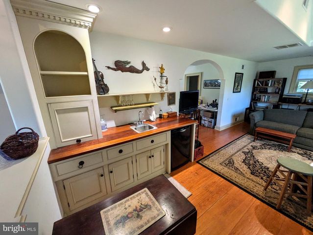 1731 HOWELL RD, Easton, PA 18040