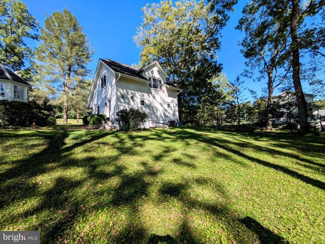1731 HOWELL RD, Easton, PA 18040