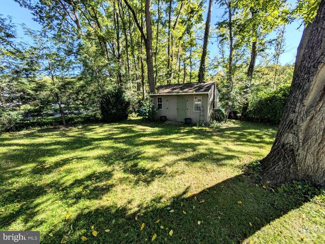 1731 HOWELL RD, Easton, PA 18040