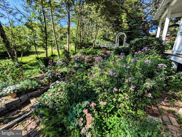 1731 HOWELL RD, Easton, PA 18040