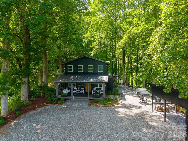 75 Mountain View Road, Sylva, NC 28779