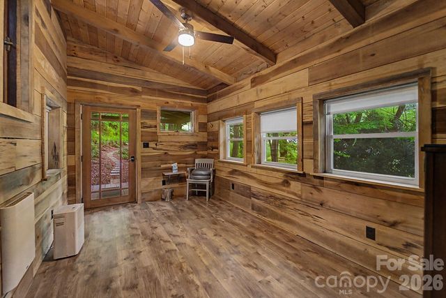75 Mountain View Road, Sylva, NC 28779