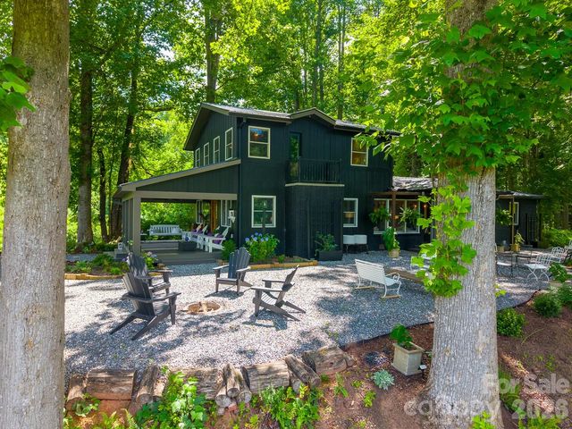 75 Mountain View Road, Sylva, NC 28779