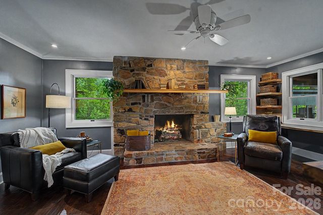 75 Mountain View Road, Sylva, NC 28779
