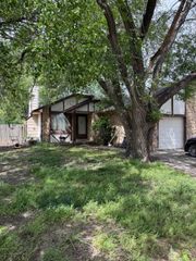 1433 S Todd Place Court, Wichita, KS 67207