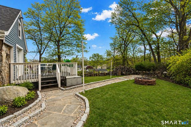 1183 Old Town Road, Bridgeport, CT 06606