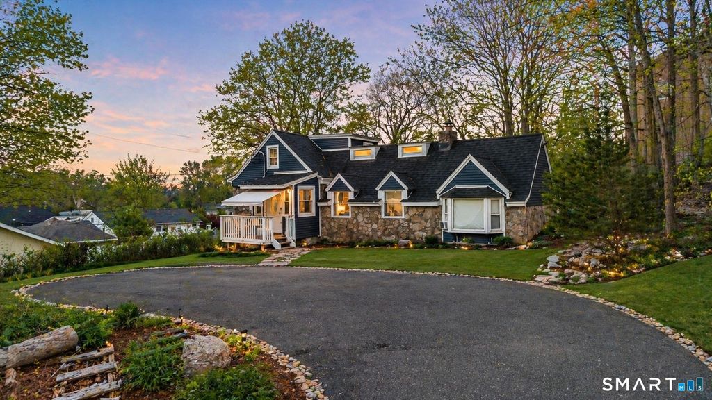 1183 Old Town Road, Bridgeport, CT 06606