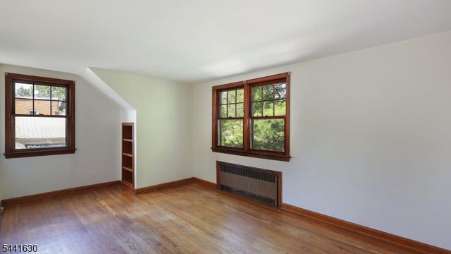 89 Ford Ave, Woodbridge Twp., NJ 08863