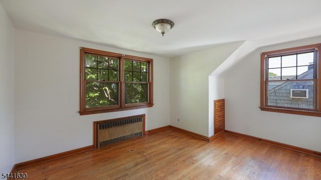 89 Ford Ave, Woodbridge Twp., NJ 08863