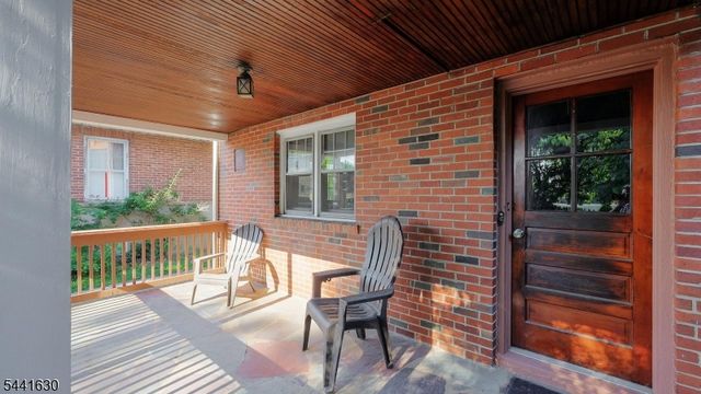 89 Ford Ave, Woodbridge Twp., NJ 08863