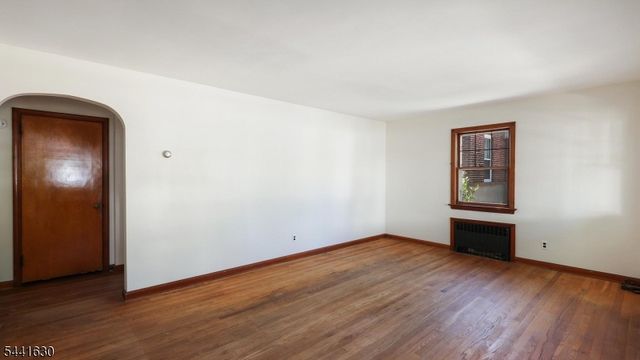89 Ford Ave, Woodbridge Twp., NJ 08863