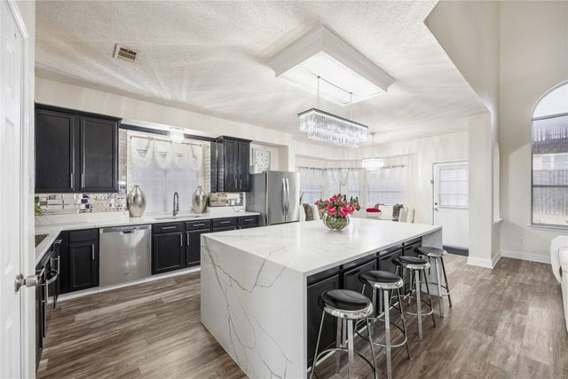 716 Mulberry Lane, Desoto, TX 75115