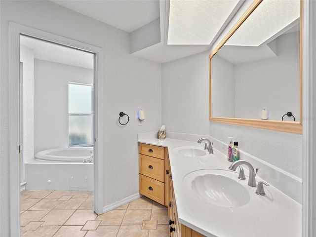 8916 SW 8TH STREET, Ocala, FL 34481