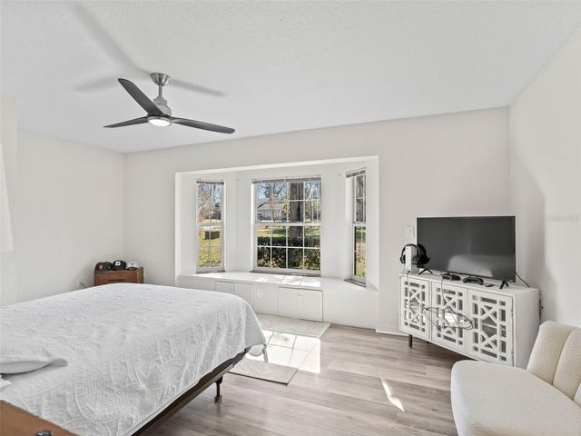 8916 SW 8TH STREET, Ocala, FL 34481