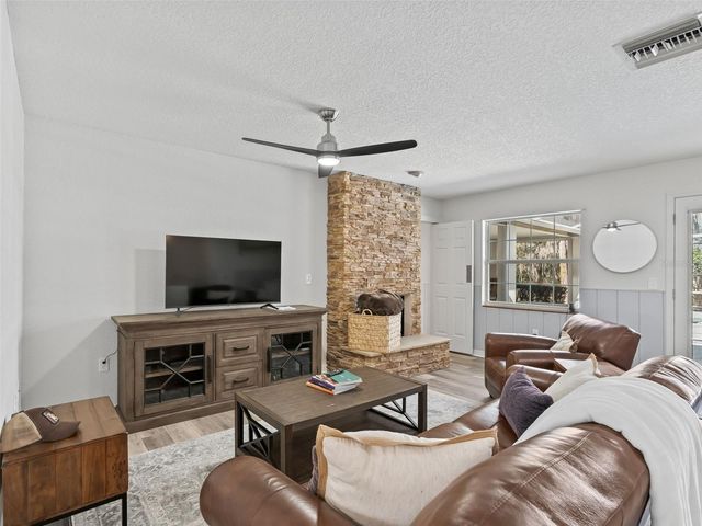 8916 SW 8TH STREET, Ocala, FL 34481