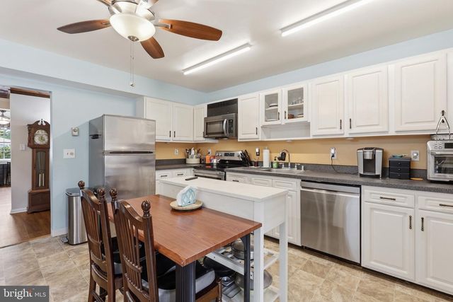 1816 GLENARM RD, Edgewater, MD 21037