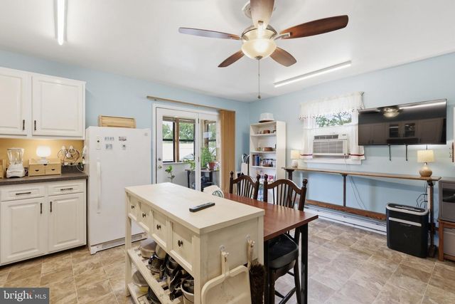 1816 GLENARM RD, Edgewater, MD 21037
