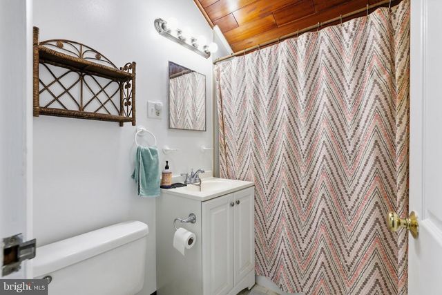 1816 GLENARM RD, Edgewater, MD 21037