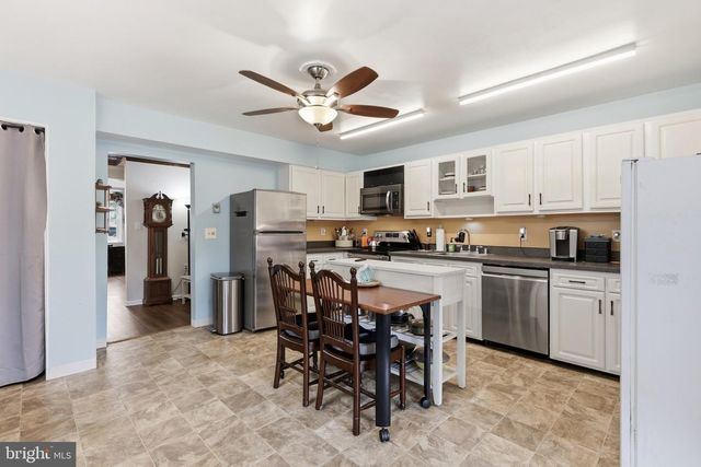 1816 GLENARM RD, Edgewater, MD 21037