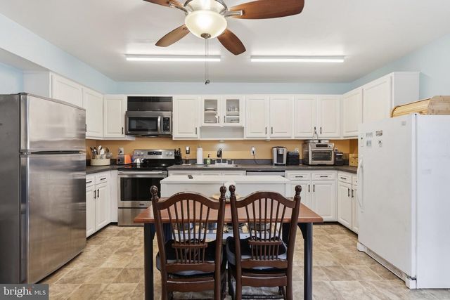 1816 GLENARM RD, Edgewater, MD 21037