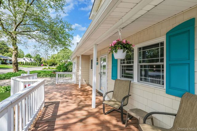 10 Magellan Avenue, Kings Park, NY 11754