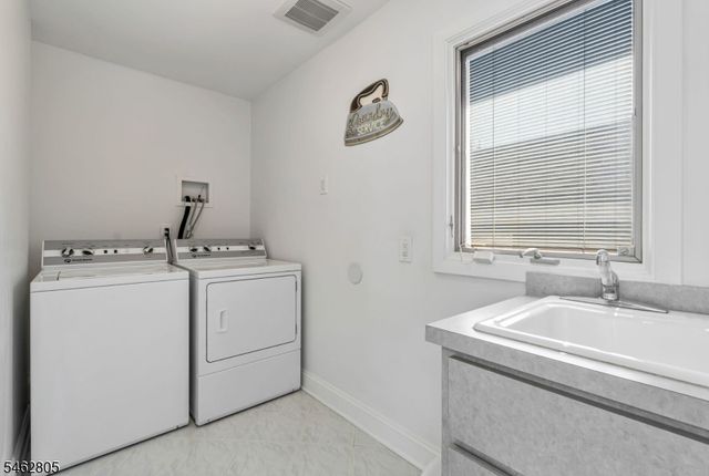 26 Rabkin Dr, Clifton City, NJ 07013