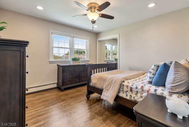 26 Rabkin Dr, Clifton City, NJ 07013