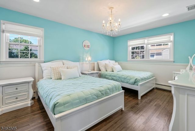 26 Rabkin Dr, Clifton City, NJ 07013
