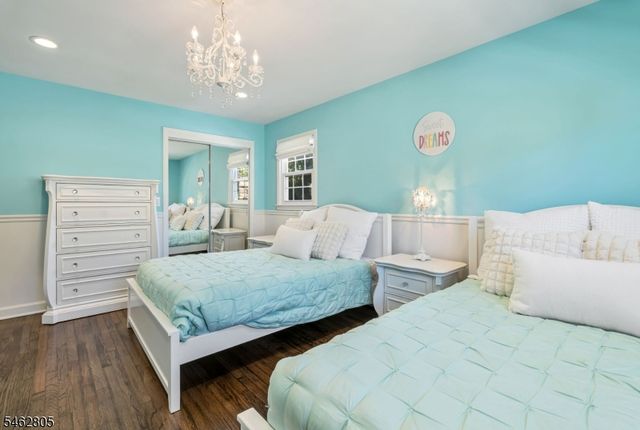 26 Rabkin Dr, Clifton City, NJ 07013