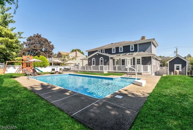 26 Rabkin Dr, Clifton City, NJ 07013