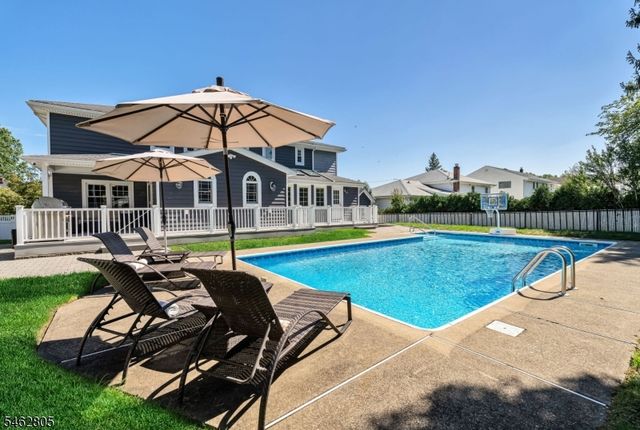26 Rabkin Dr, Clifton City, NJ 07013