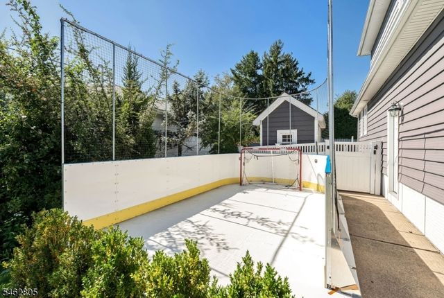 26 Rabkin Dr, Clifton City, NJ 07013