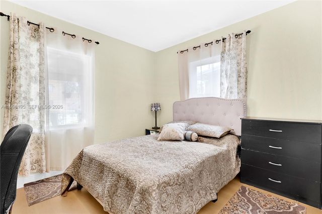 6133 SW 62nd Ter, South Miami, FL 33143