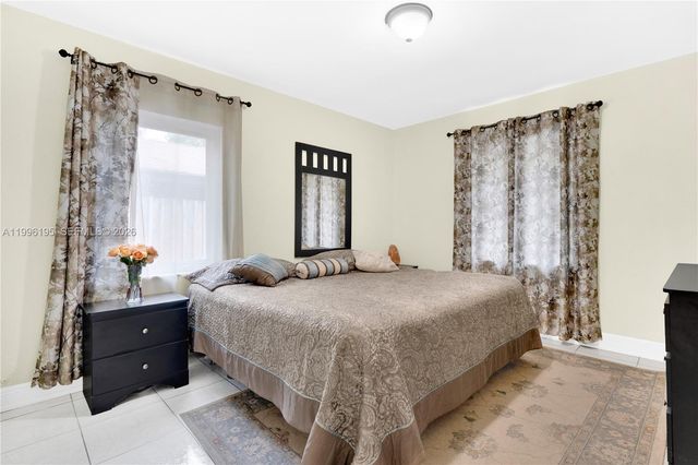 6133 SW 62nd Ter, South Miami, FL 33143