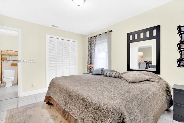 6133 SW 62nd Ter, South Miami, FL 33143