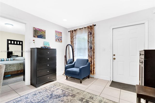 6133 SW 62nd Ter, South Miami, FL 33143